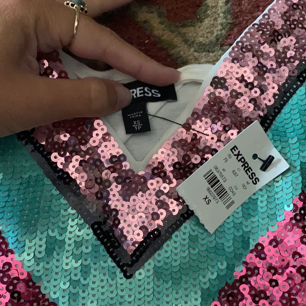 Express tank top - Picture 2 of 3